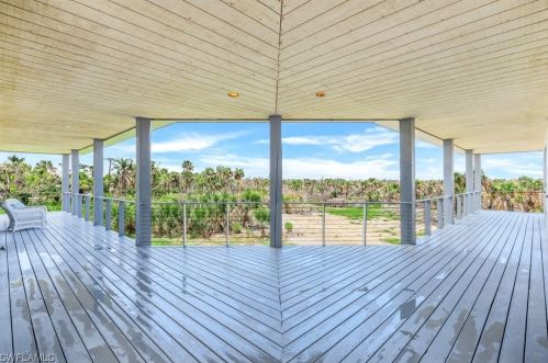 4150 Dingman Dr, Sanibel FL 33957-5107 exterior