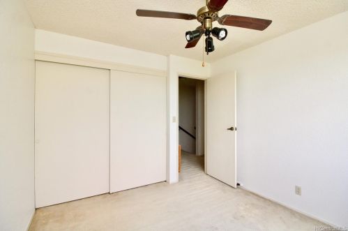 98-1729 Kaahumanu St, Aiea HI  96701 exterior