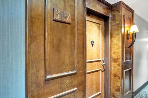 850 State St, San Diego CA 92101-6046 exterior