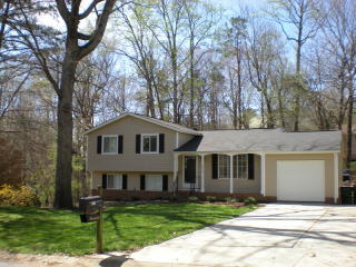 6818 Rollingridge Dr, Charlotte, NC 28211-5469