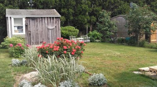 13 Sound Breeze Ave, Groton, CT 06340-8846