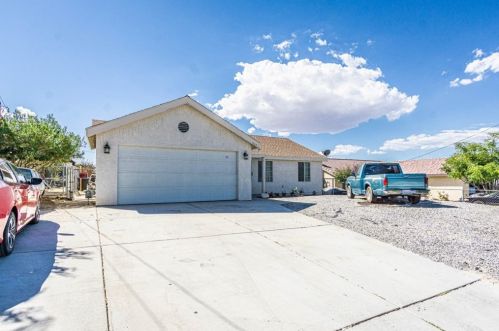 16615 Hughes Rd, Victorville, CA 92395-4517