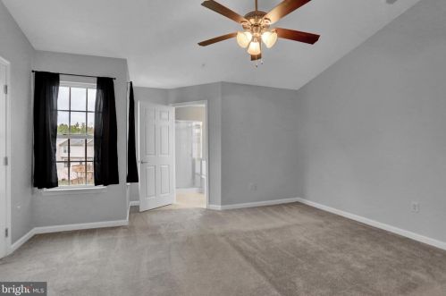 726 Blossom Dr, Hanover PA  17331-2078 exterior