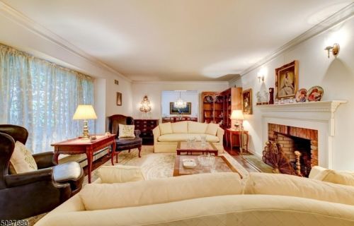 11 House Wren, Hackettstown NJ  07840-2815 exterior