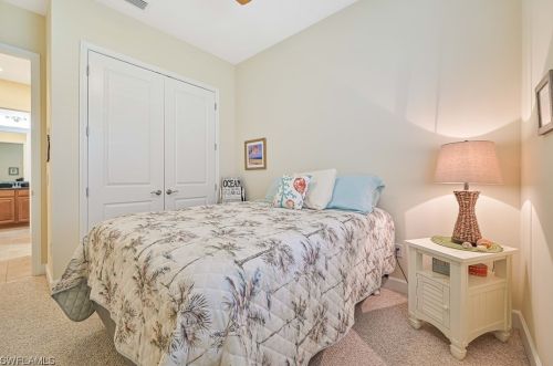 9137 Isla Bella Cir, Bonita Springs FL  34135-7198 exterior