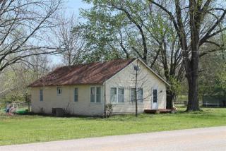 2074 17th St, Independence, KS 67301-8956