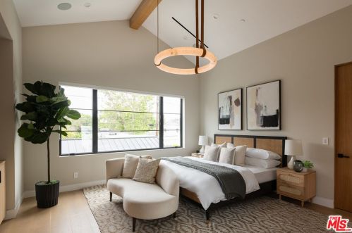 4552 Wortser Ave, North Hollywood CA  91604-1015 exterior