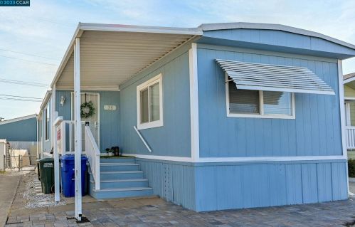 36 Cayuga St, Oakley, CA 94561-1661