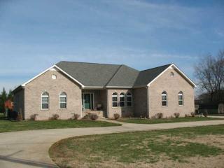 614 Country Club Rd, Winchester, TN 37398-2250