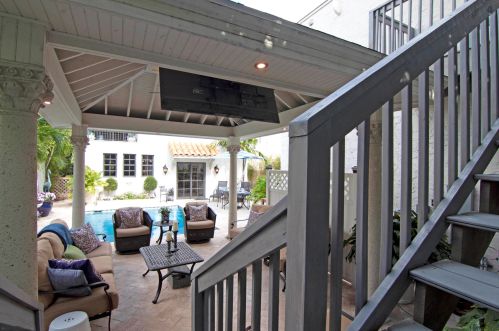 258 Granada Rd, West Palm Beach FL  33401-7921 exterior