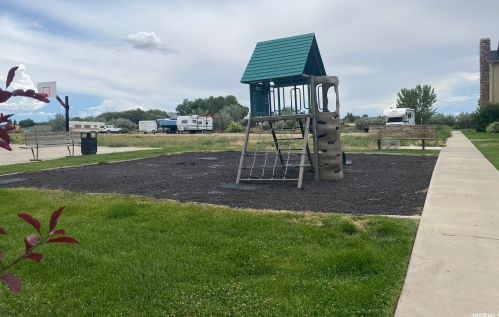 392 700, Vernal UT  84078-3735 exterior