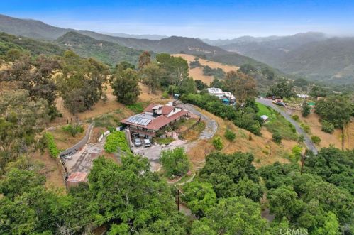 225 Powderhorn Ranch Rd, Topanga, CA 90290-3843