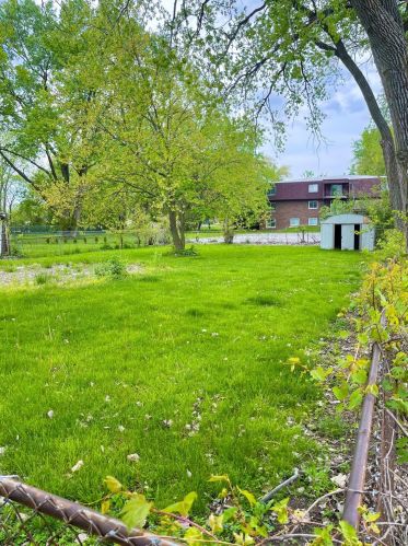 2933 98th St, Hammond IN  46322-3349 exterior