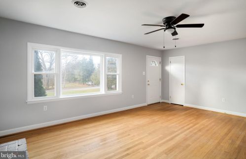288 Cave Spring Ln, Edinburg VA  22824-3404 exterior