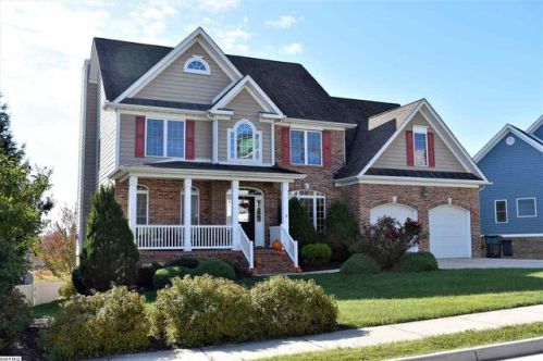 160 Windsor Dr, Fishersville, VA 22939-2114