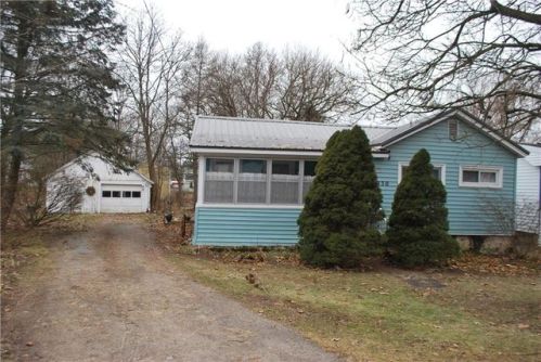 4050 Evergreen St, Marion, NY 14505-9001