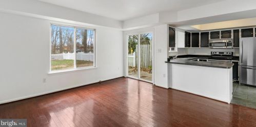 27 Heatherfield Way, Dover DE  19904-9749 exterior