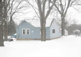 5026 Aitchison Rd, Syracuse, NY 13215-9640