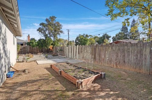 10364 Newton Way, Rancho Cordova CA  95670-2052 exterior