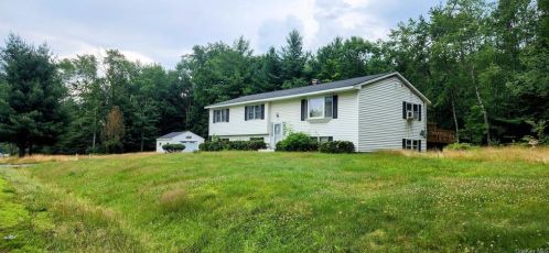 99 Pleasant Valley Rd, South Fallsburg, NY 12779-5505