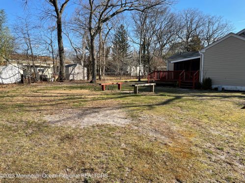 960 Midvale Ave, Bricktown NJ  08723-6118 exterior