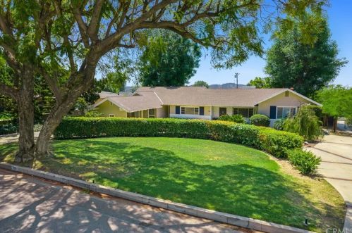 736 Sierra Madre Ave, Glendora, CA 91741-0019