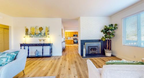 785 Scenic Ave, Santa Rosa CA  95407-8337 exterior