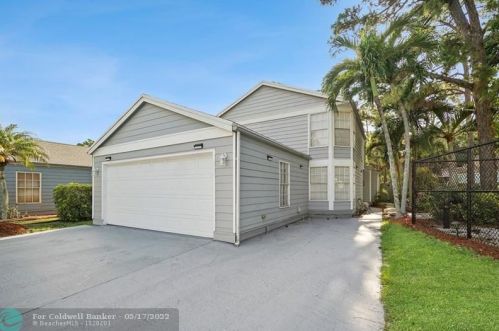 5690 Dewberry Way, West Palm Beach, FL 33415-4580