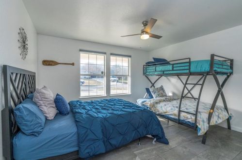 3604 Kayewood Dr, Oak Point TX  75068-3814 exterior