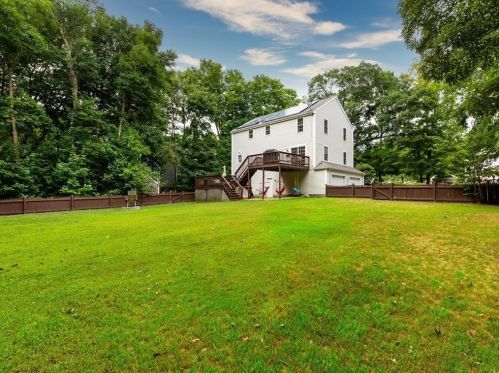 146 Tpke St, Easton MA 02375-1922 exterior