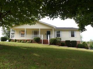 346 Ridgewood Rd, Cookeville, TN 38501-7900