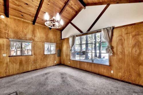 3727 Larch Ave, South Lake Tahoe CA  96150-8504 exterior