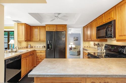 1105 Skiff Pl, Sanibel, FL 33957-5019