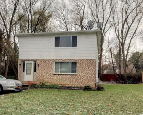 5067 Roseview Ave, Buffalo, NY 14219-2669
