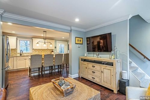 45 Longview Trl, Parsippany NJ  07834-2039 exterior