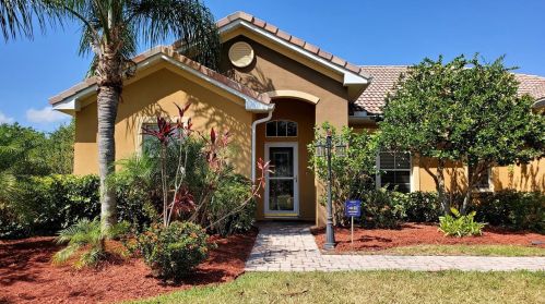 3560 Forest Park Dr, Kissimmee, FL 34746-2851