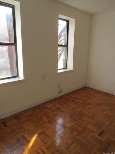 1803 Riverside Dr, New York NY 10025-6136 exterior