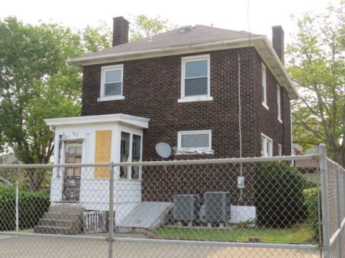 1318 Wilson St, Mckeesport PA  15132-5402 exterior