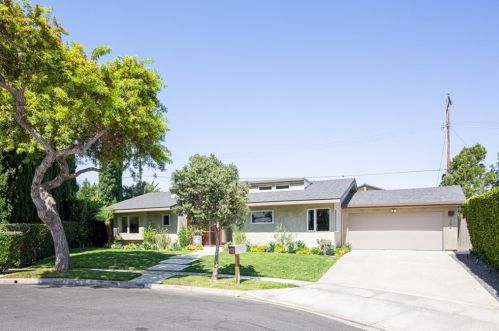 2905 Paper Ln, Newport Beach, CA 92660-3311