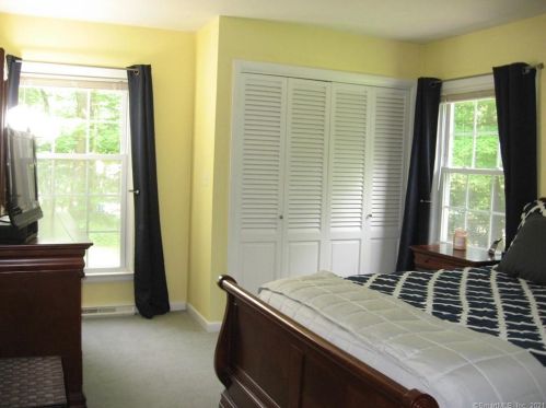 203 Hickory Hill Rd, New Britain CT  06052-1009 exterior