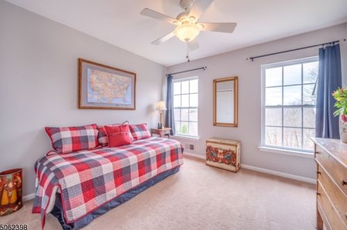 40 Brock Ln, Hackettstown NJ  07840-5677 exterior