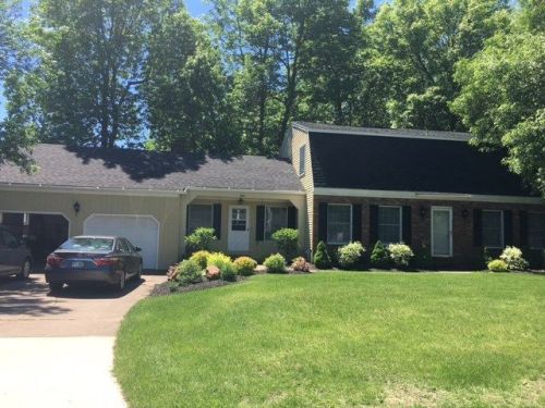 8 Coventry Dr, Massena Center, NY 13662-1603
