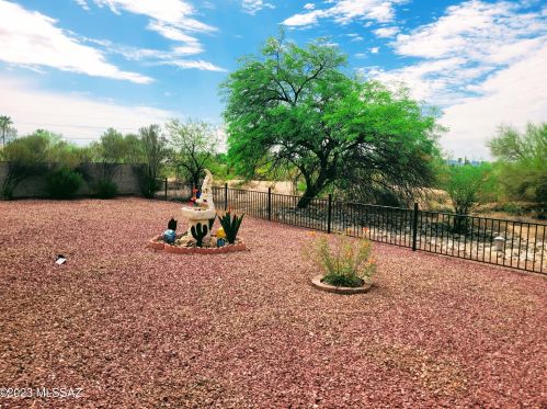 2803 Desert Hawk Pl, Tucson AZ  85713-4388 exterior