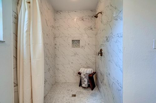 963 Ridgewood Ter, Tarpon Springs FL  34689-2622 exterior