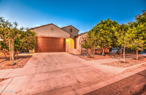 3542 Megan St, Gilbert, AZ 85295-3520