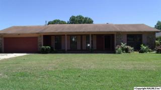 1703 Camellia Dr, Decatur, AL 35601-4654