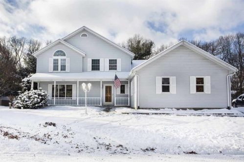 50681 Elk Trl, Granger, IN 46530-7208