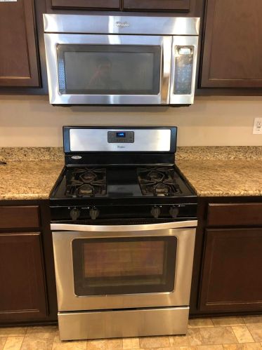 1462 Salamanca Ave, Hayward CA  94544-6256 exterior