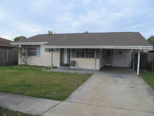 5152 Mount Shasta Dr, Marrero, LA 70072-5638