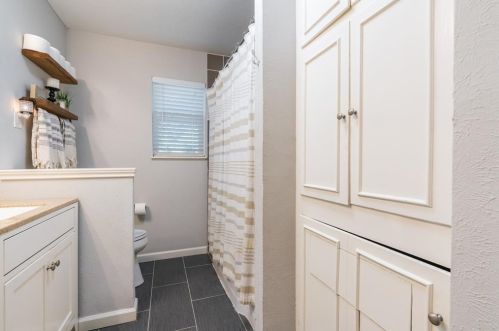 5607 Kayway Dr, Greenville TX  75402-6413 exterior